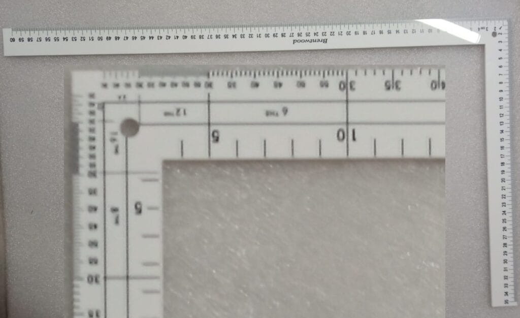 L-Square-Plastic.jpg