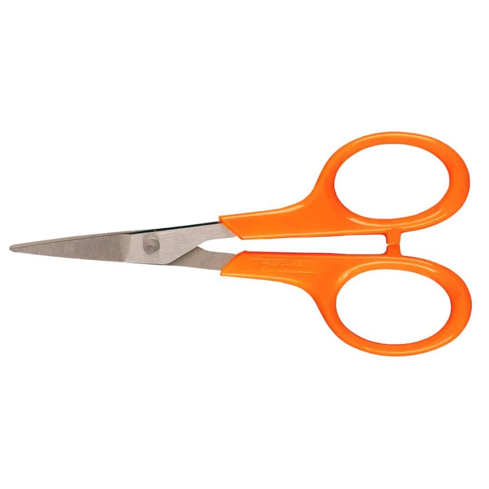 fiskars-embroidery-needlework-scissors-10cm-1-11713-p.webp Fiskars Classic Embroidery Scissor 10cm - Image 2
