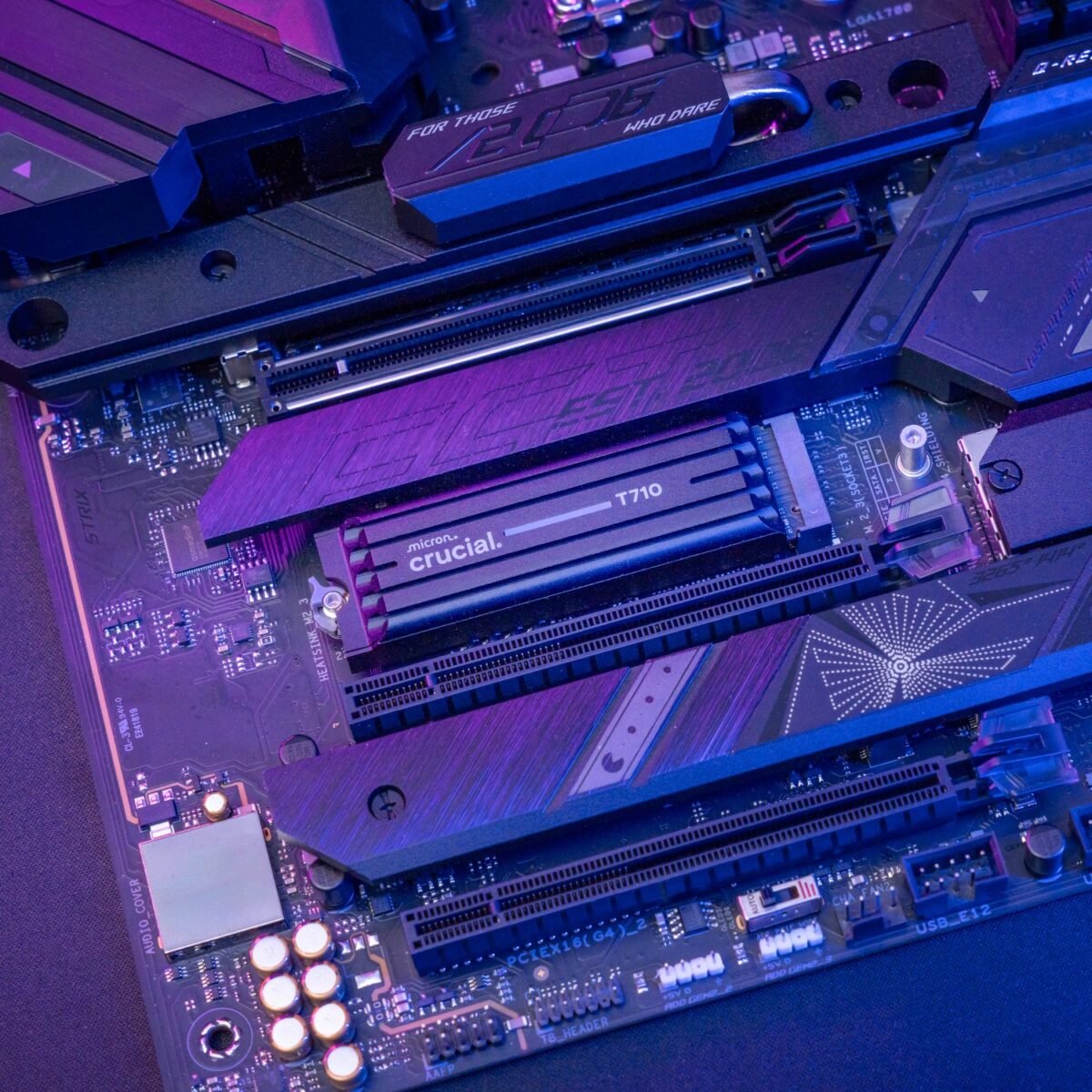 CT2000T710SSD5_Crucial-T710-2TB-M.2-NVMe-Gen5-NAND-SSD-with-Heatsink-Black_wr_06a Crucial T710 2TB M.2 NVMe Gen5 NAND SSD with Heatsink - Image 6