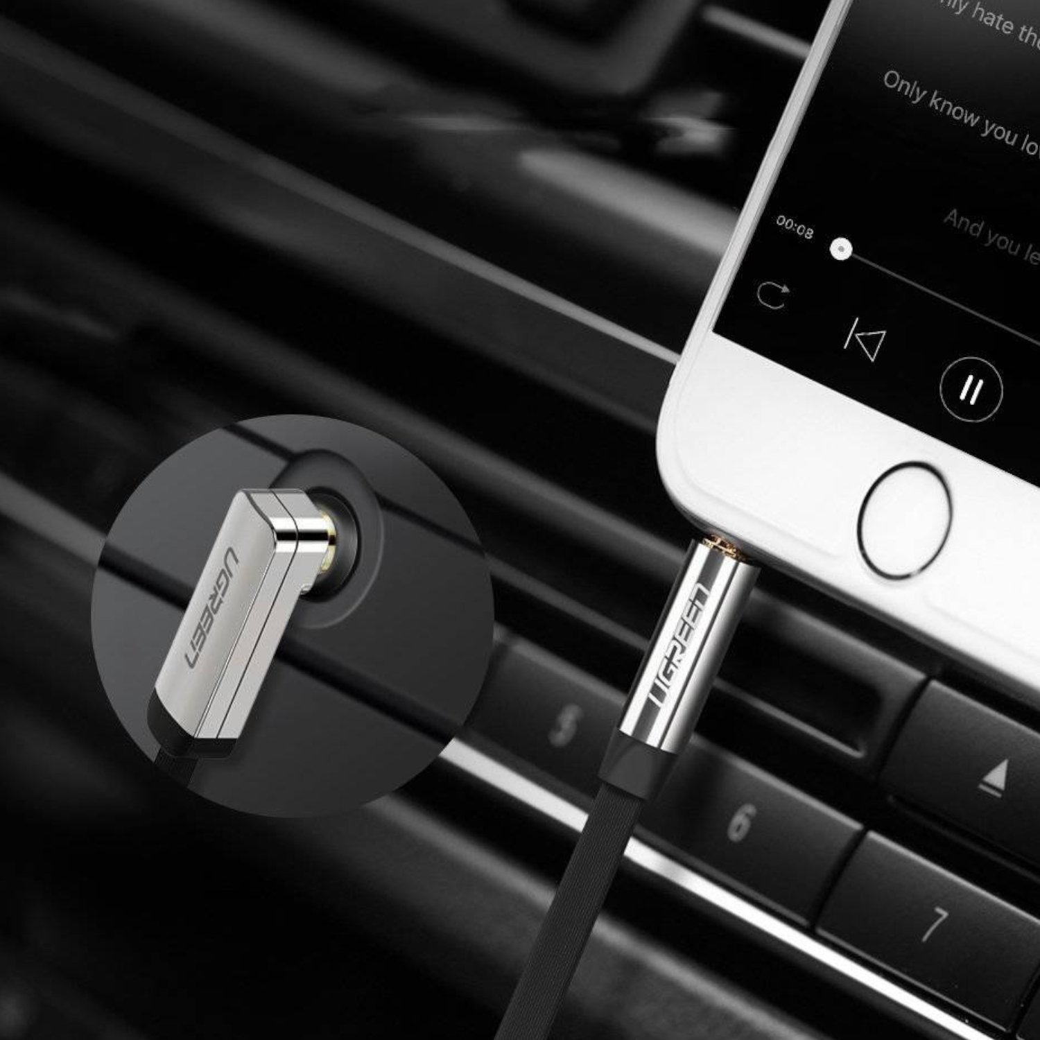 UGreen AV119 Right-angled 3.5mm Flat Aux Cable 2m - Black/Silver - Image 4